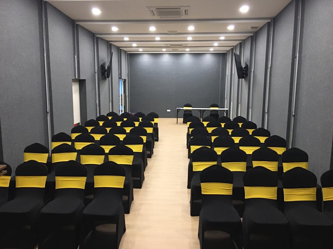Rent a Spacious Seminar Room Now – Best Rates in PJ!